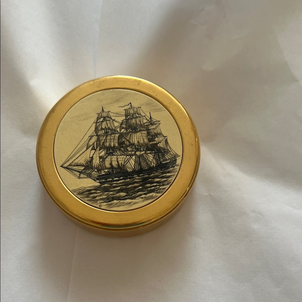 Vintage Barlow brass paperweight - Picture 2 of 3